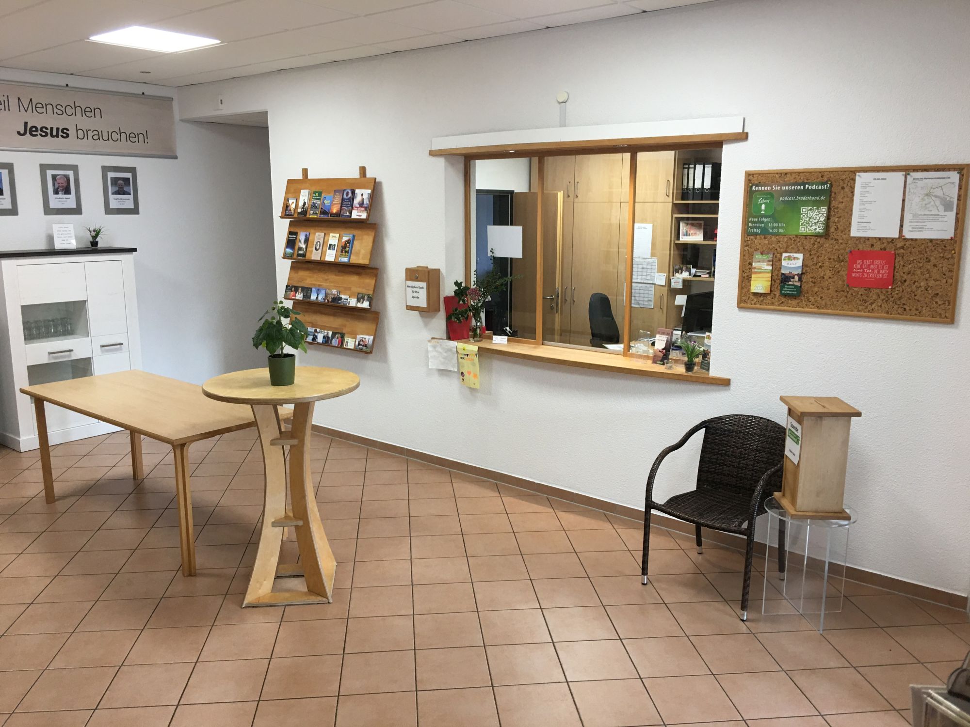 6_SZO_-_Innen_Gaestebuero